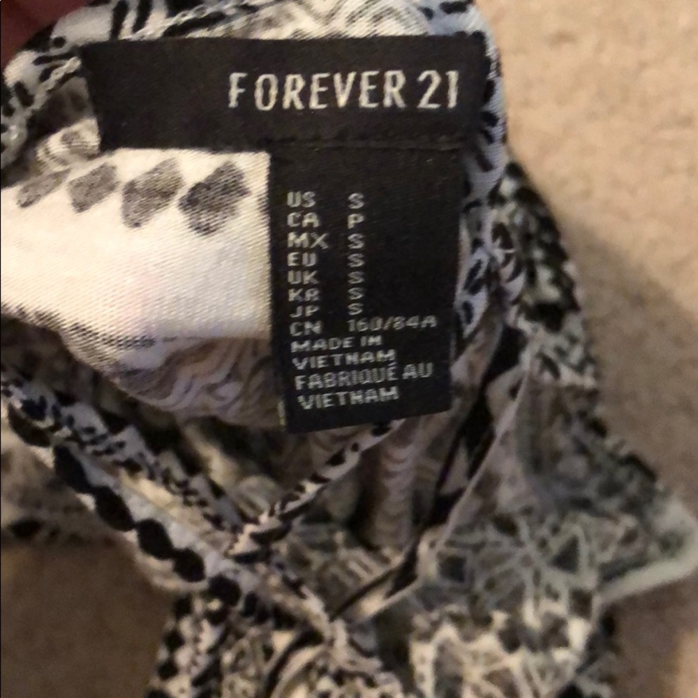 Patterned Tank Top - Picture 3 of 3